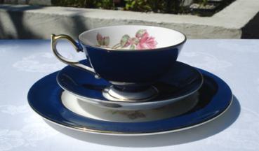 Aynsley Athens Tasse und Untertasse - Elizabeth Rose - Blue - 2. Wahl