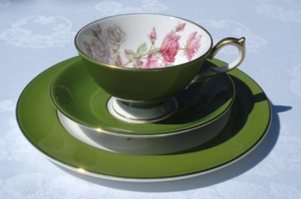 Aynsley Athens Tasse und Untertasse - Elizabeth Rose - Green - 2. Wahl